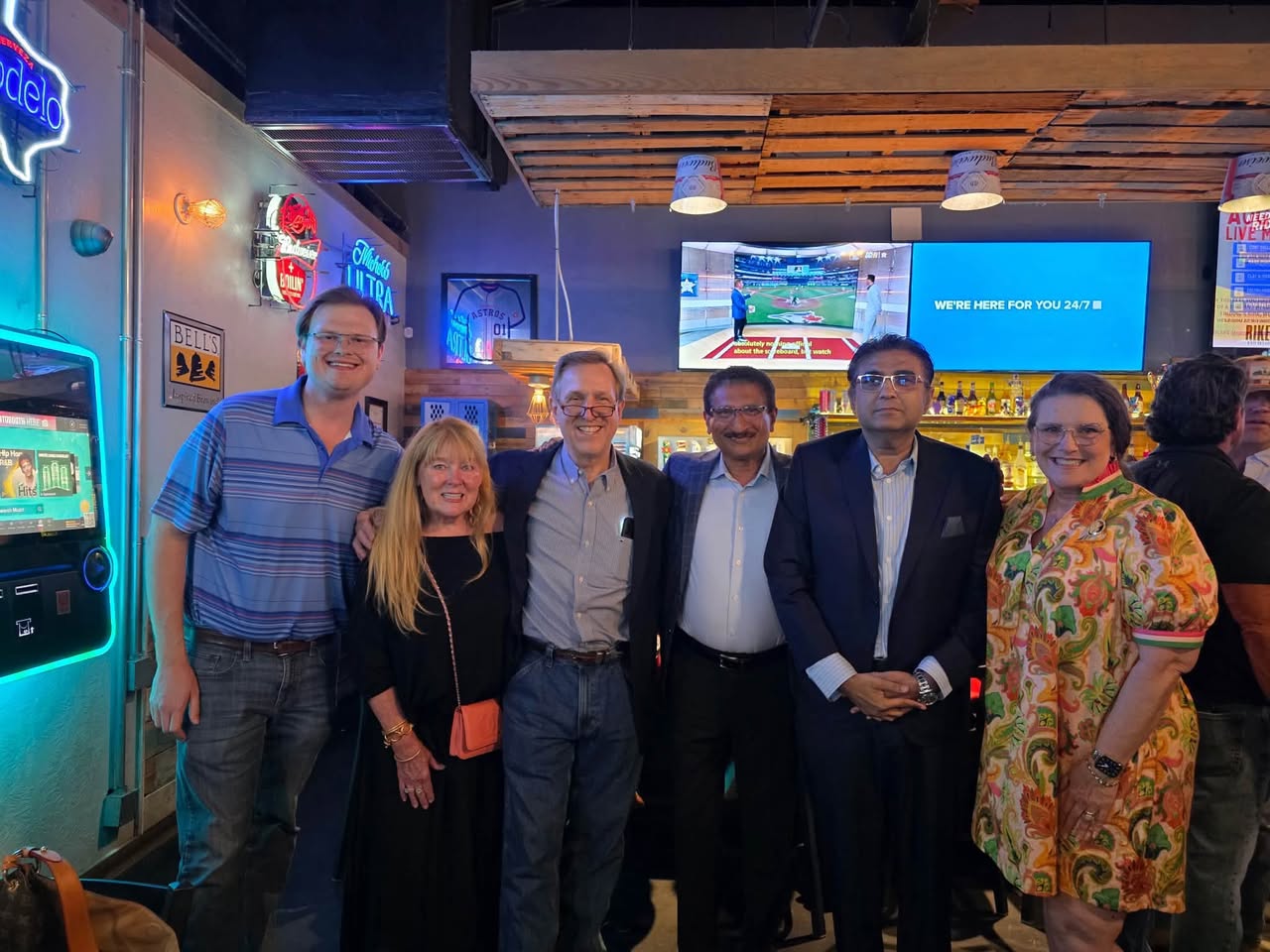 Attendees at the August gathering with Dr. Ray Callas — photograph 2